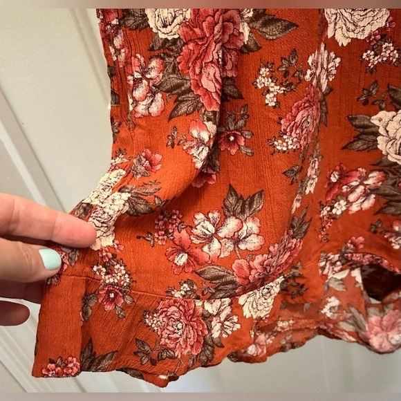 American Eagle Women’s Floral Romper Size XXL - Picture 4 of 8